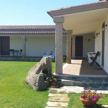 B&B Majore Олбия Екстериор снимка